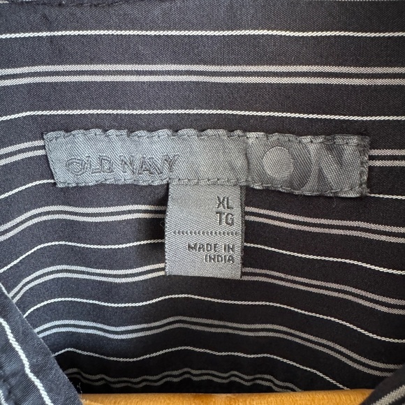 Old Navy Men's Striped Short Sleeve Casual Dress Shirt Black X-Large Preppy ON - Picture 5 of 13